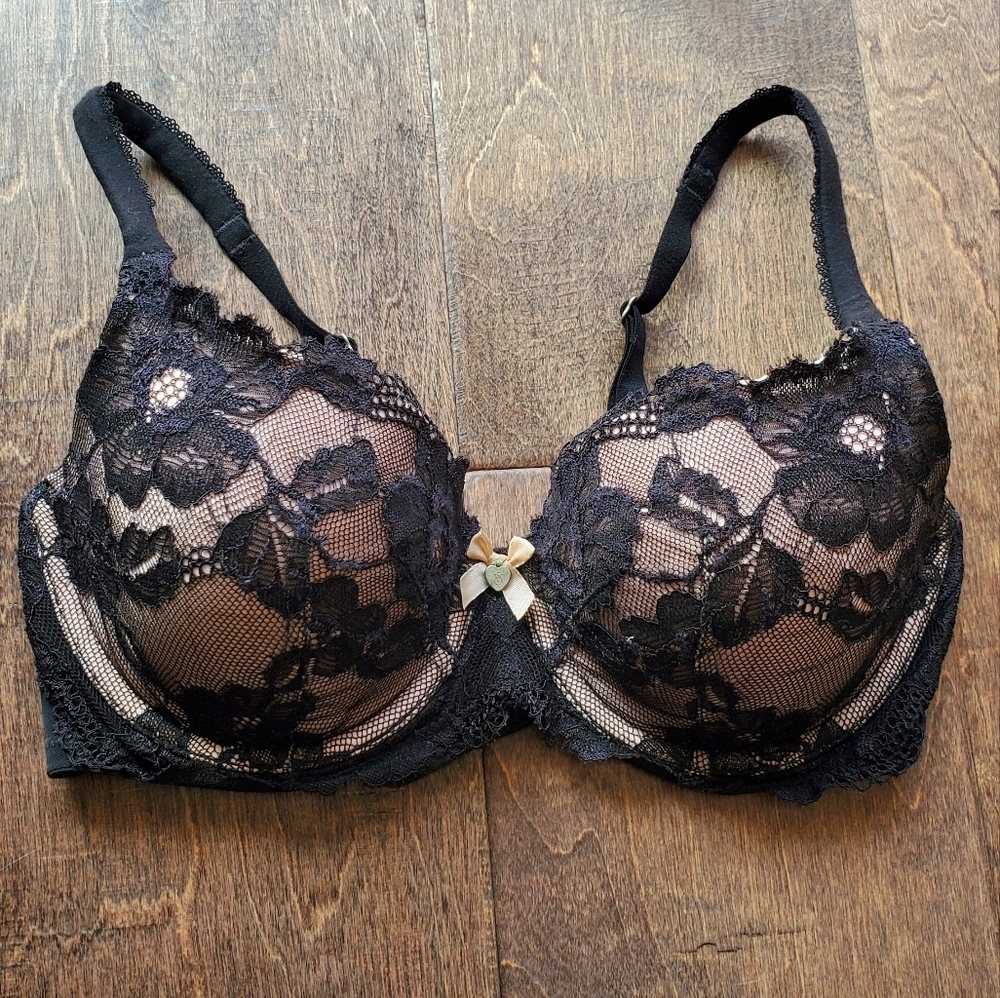 Victoria's Secret 36D lace black nude underwear bra